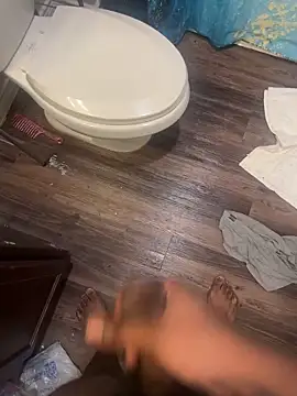 Snapshot of BigHunchoDick chatting on 12.22.24 BigHunchoDick online show from 12.22.24