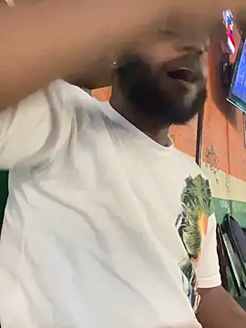 Snapshot of BigHunchoDick chatting on 03.20.25 BigHunchoDick online show from 03.20.25