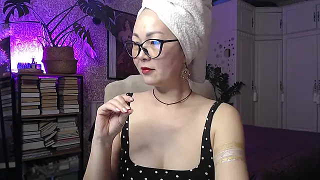 Koreanowner online show from 12.27.24