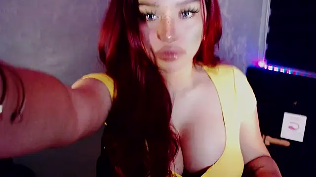 Snapshot of MistressBangs chatting on 12.22.25 MistressBangs online show from 12.22.25