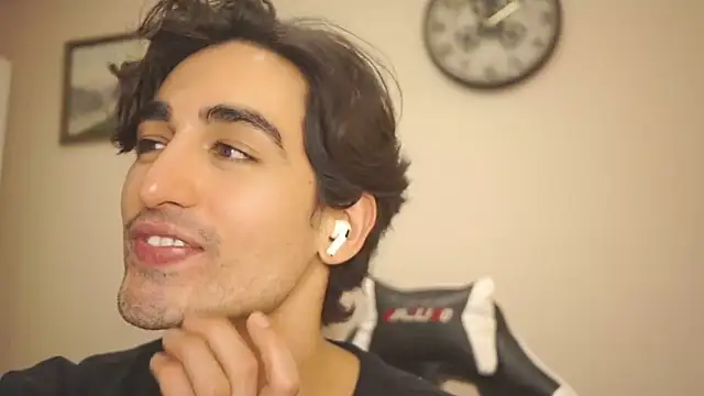 AlanDeNavarre online show from 02.13.25