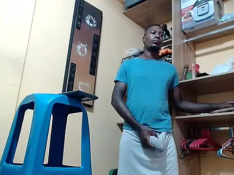 Snapshot of kurtbigcock chatting on 02.07.26 kurtbigcock online show from 02.07.26