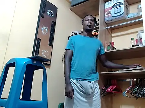 Snapshot of kurtbigcock chatting on 02.13.26 kurtbigcock online show from 02.13.26