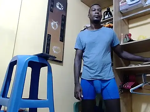 Snapshot of kurtbigcock chatting on 03.01.26 kurtbigcock online show from 03.01.26