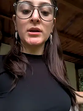 Snapshot of IsabelaGomez chatting on 02.06.25 IsabelaGomez online show from 02.06.25