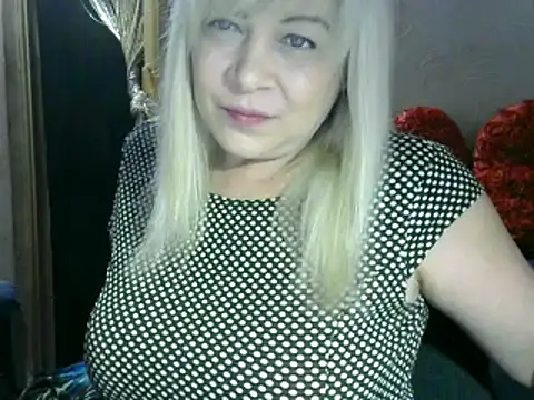 Snapshot of AgoniA7 chatting on 02.19.25 AgoniA7 online show from 02.19.25