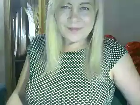 Snapshot of AgoniA7 chatting on 03.02.25 AgoniA7 online show from 03.02.25