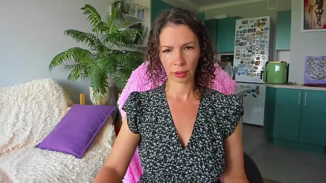 Snapshot of ChristinaGlory chatting on 07.15.26 ChristinaGlory online show from 07.15.26
