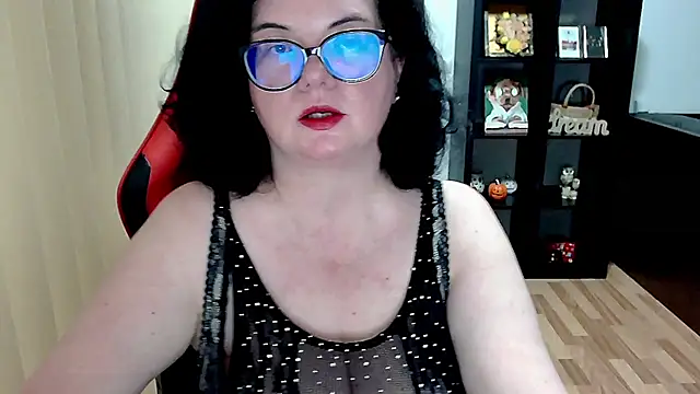 MissTroublle online show from 05.26.26