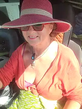 MucMilf59 online show from 06.10.26