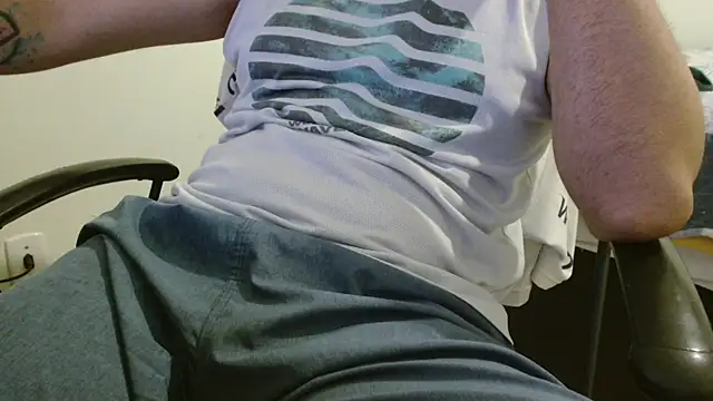 Snapshot of pudding24 chatting on 12.04.25 pudding24 online show from 12.04.25