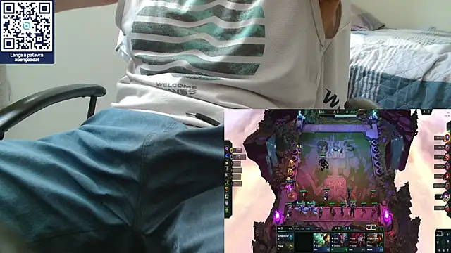 Snapshot of pudding24 chatting on 12.05.25 pudding24 online show from 12.05.25