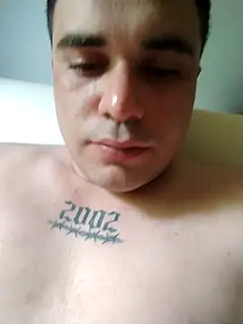 E f online show from 10.22.25