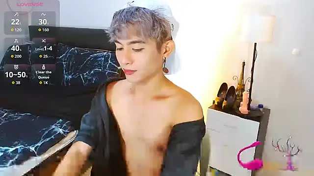 WildestTwink online show from 04.24.26