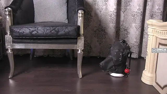 Snapshot of 33mistress33 chatting on 08.06.26 33mistress33 online show from 08.06.26