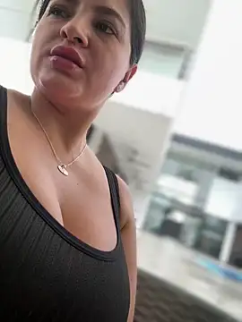 Snapshot of Carolina_Novoa chatting on 02.04.26 Carolina Novoa online show from 02.04.26