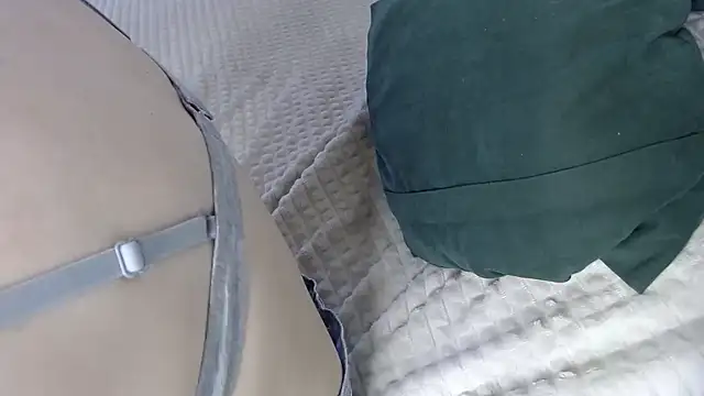 Snapshot of Kiradoll27 chatting on 11.01.25 Kiradoll27 online show from 11.01.25