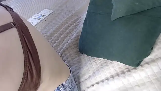 Snapshot of Kiradoll27 chatting on 11.22.25 Kiradoll27 online show from 11.22.25