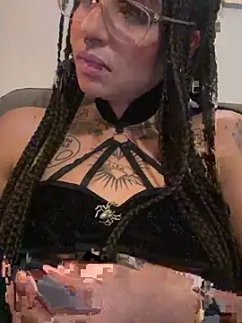 Snapshot of Fallengangel chatting on 02.22.25 Fallengangel online show from 02.22.25