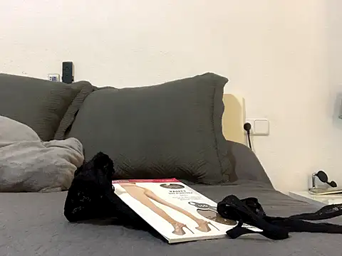 Chic desire online show from 09.19.25