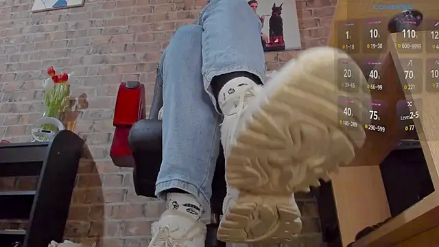 MrsVenus online show from 03.13.25