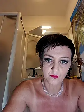Snapshot of lucillabollente chatting on 08.03.26 lucillabollente online show from 08.03.26