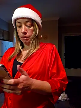 Snapshot of _NinaLuvSins_ chatting on 12.14.25 NinaLuvSins online show from 12.14.25