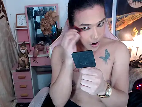 AsianMariaTs online show from 11.05.25