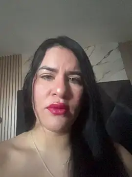 Zafira Alabi online show from 12.04.25