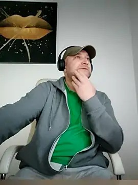 Snapshot of nadir_sinz chatting on 03.28.26 nadir sinz online show from 03.28.26