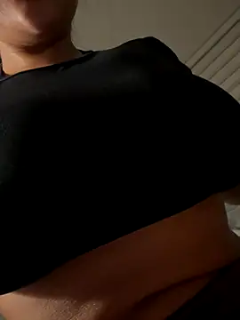 adrianalobo online show from 10.12.25