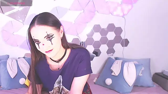 Snapshot of LexiKiss chatting on 12.24.24 LexiKiss online show from 12.24.24