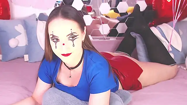 Snapshot of LexiKiss chatting on 02.11.25 LexiKiss online show from 02.11.25