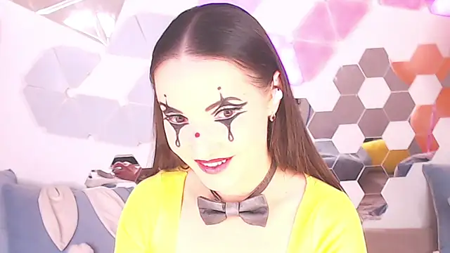 Snapshot of LexiKiss chatting on 02.20.25 LexiKiss online show from 02.20.25