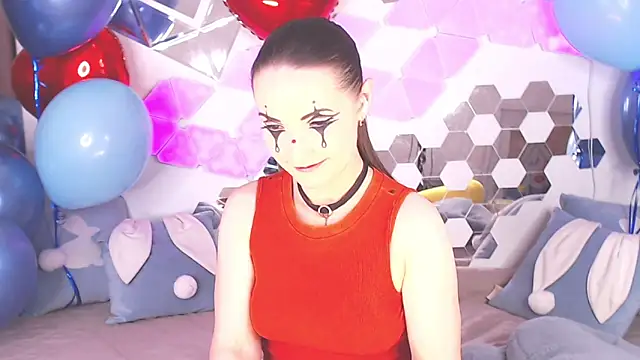 Snapshot of LexiKiss chatting on 03.19.25 LexiKiss online show from 03.19.25