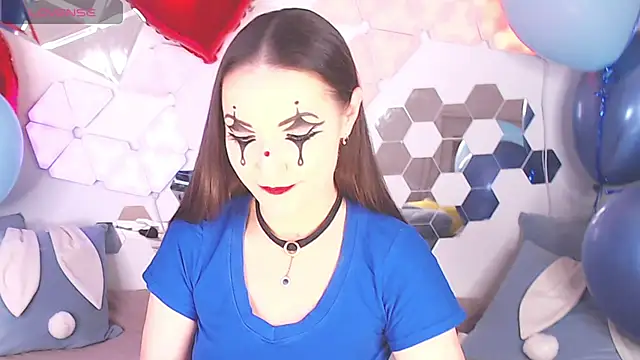 Snapshot of LexiKiss chatting on 03.19.25 LexiKiss online show from 03.19.25