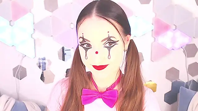 Snapshot of LexiKiss chatting on 10.20.25 LexiKiss online show from 10.20.25