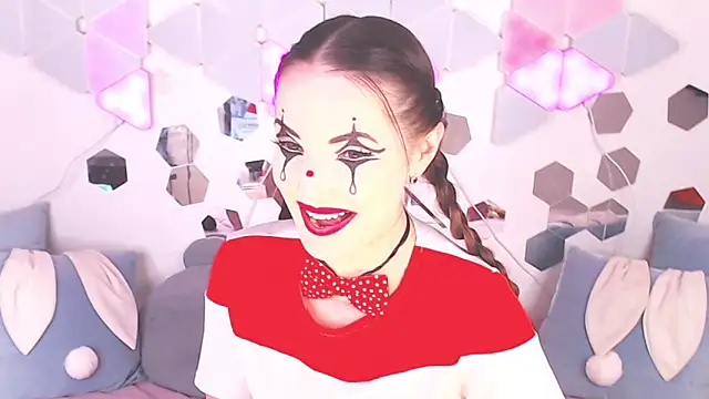 LexiKiss online show from 12.13.25