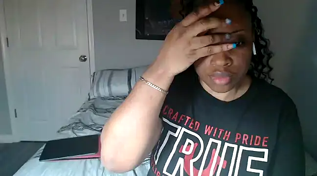 Sexymona1218 online show from 03.01.25