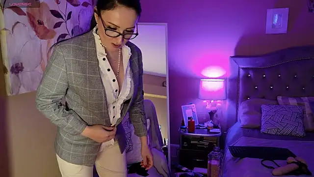 lara heaven online show from 01.20.25