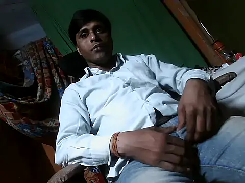 Snapshot of desiboy1101 chatting on 03.03.25 desiboy1101 online show from 03.03.25