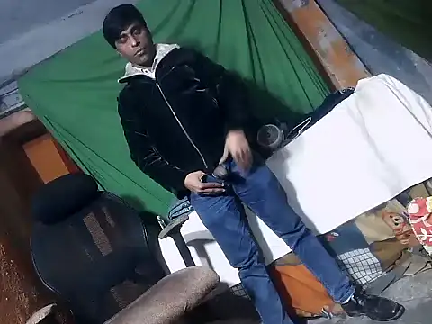 Snapshot of desiboy1101 chatting on 01.09.26 desiboy1101 online show from 01.09.26