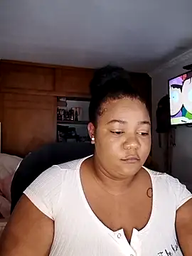 Snapshot of Daddys_girl1 chatting on 11.15.25 Daddys girl1 online show from 11.15.25