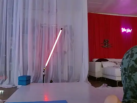 Snapshot of Sweet-Ginger chatting on 12.28.24 Sweet-Ginger online show from 12.28.24