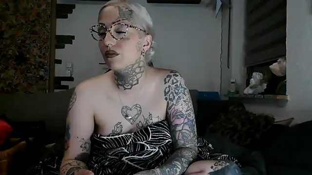 RoxxyInk online show from 04.13.26