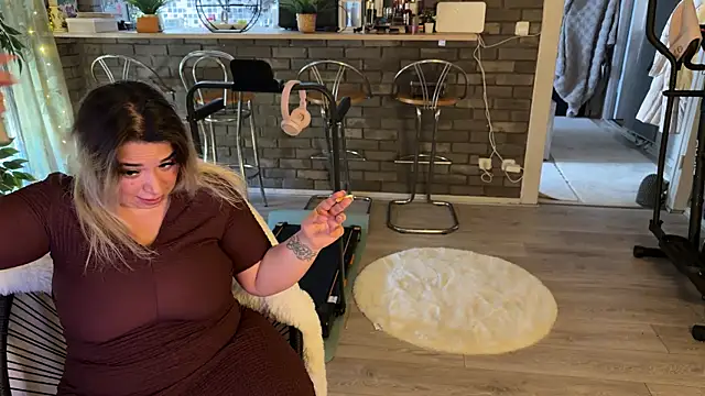 Snapshot of Monageil chatting on 03.02.26 Monageil online show from 03.02.26