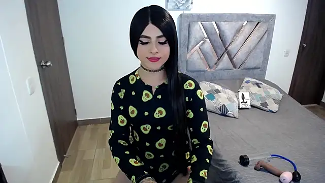 kamila martin online show from 10.25.25