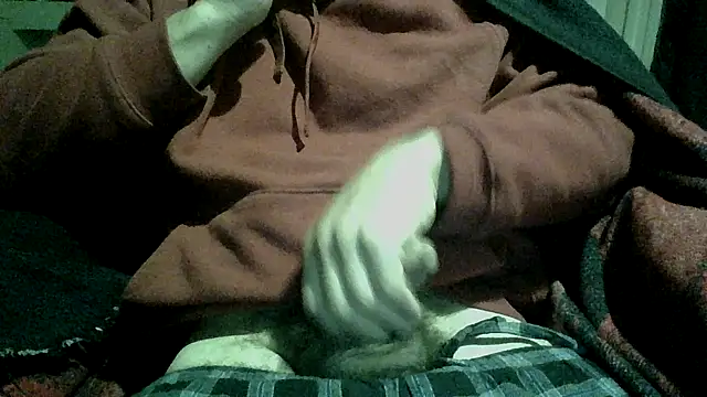 Snapshot of loozamangos chatting on 12.21.25 loozamangos online show from 12.21.25