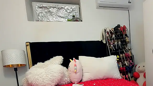 juliahayessxx online show from 07.10.26