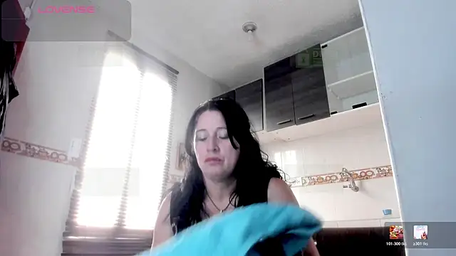 LADY HELLEN online show from 04.27.26
